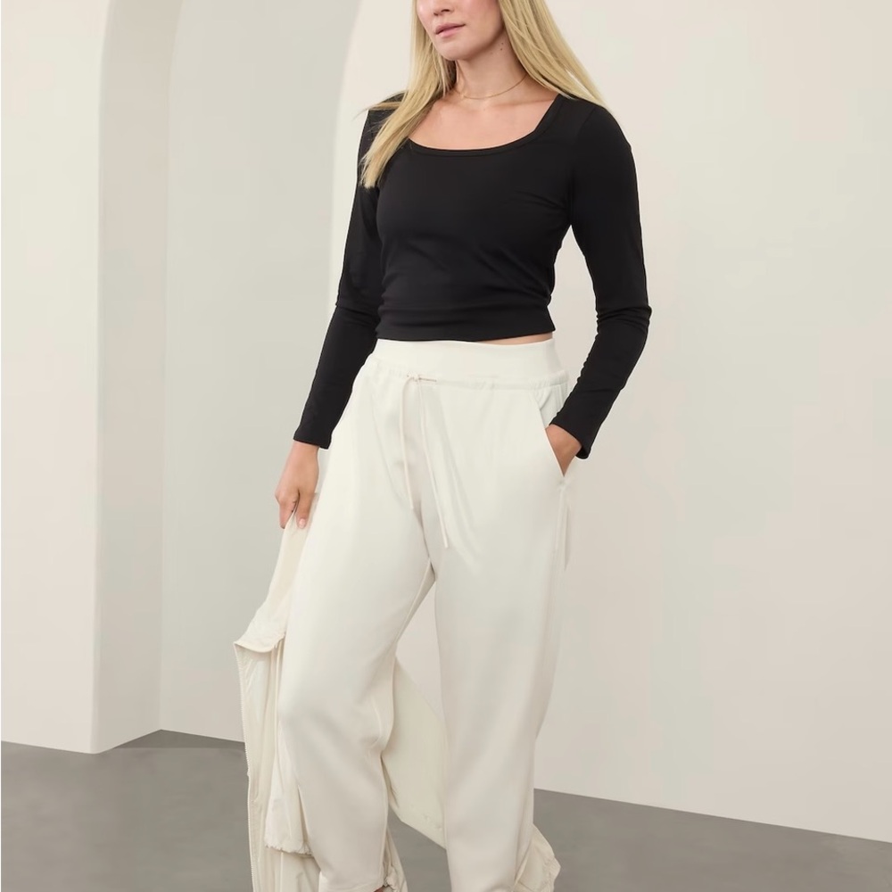 Athleta allure high-rise joggers Brand new still in packages. - Picture 3 of 11